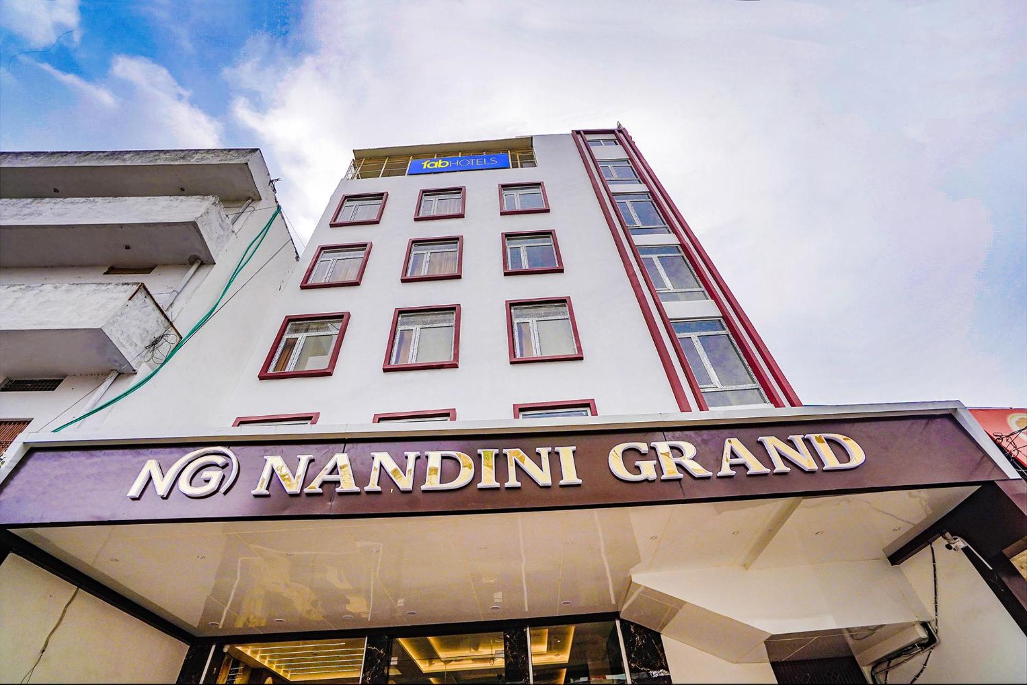 Fabhotel Nandini Grand Kakarmatha Екстериор снимка
